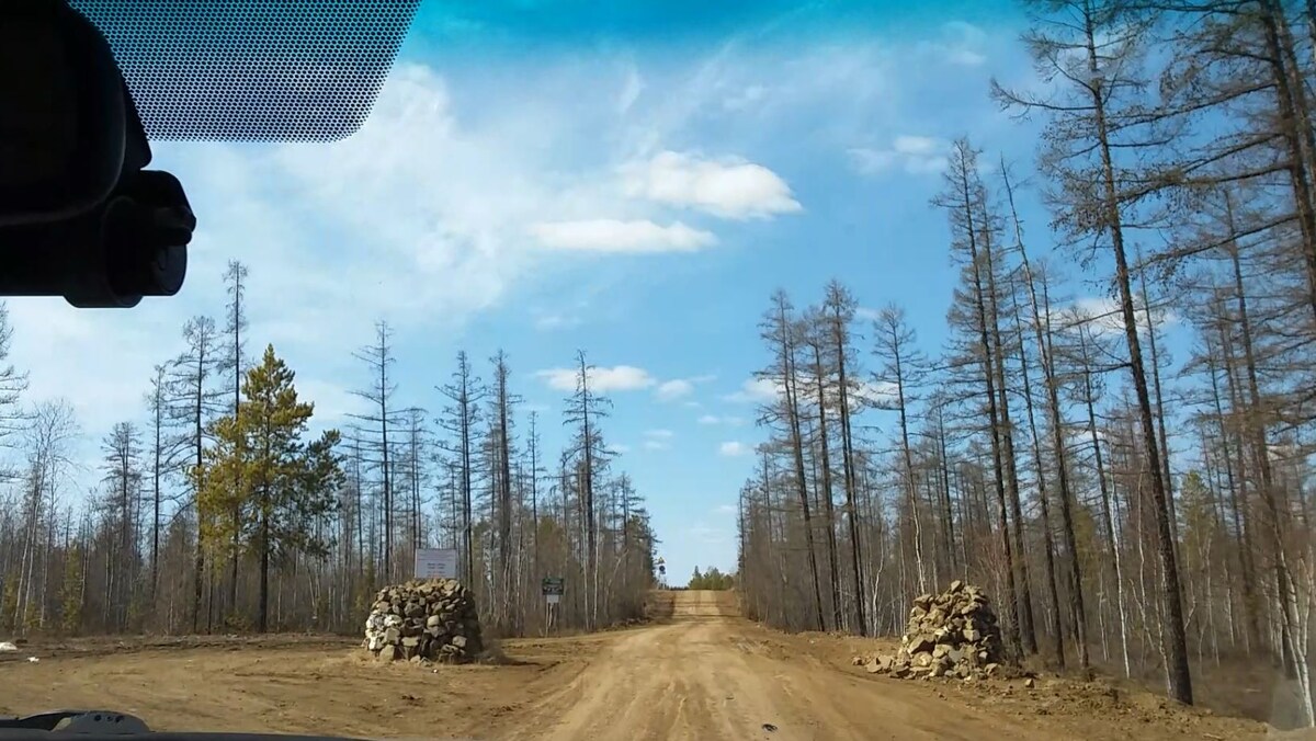 Поворот с Чернышевской трассы к парку «Живые алмазы».