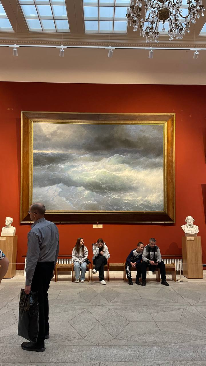 Иван Айвазовский. Среди волн. 1898. Холст, масло. Феодосийская картинная галерея имени И. К. Айвазовского