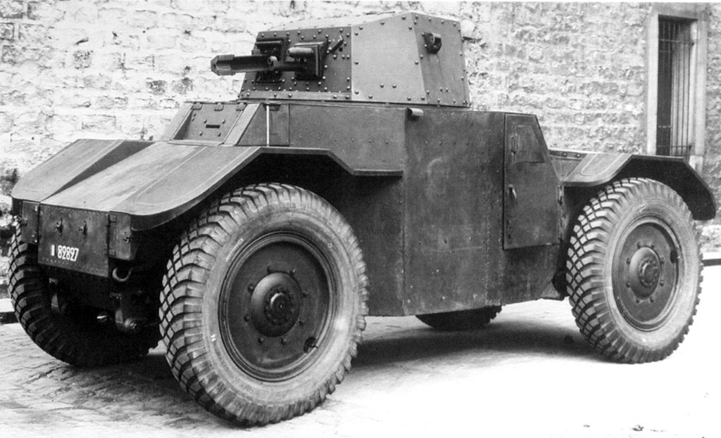Опытный образец Panhard 178, январь 1934 года. На тот момент броневик оснащался башней под пулемет Hotchkiss калибра 13,2 мм.