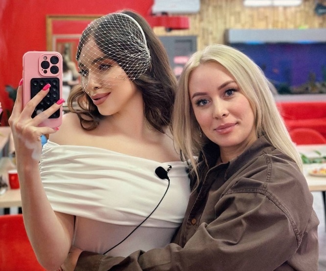 Лиза Субботина с мамой Екатериной (фото из Telegram)