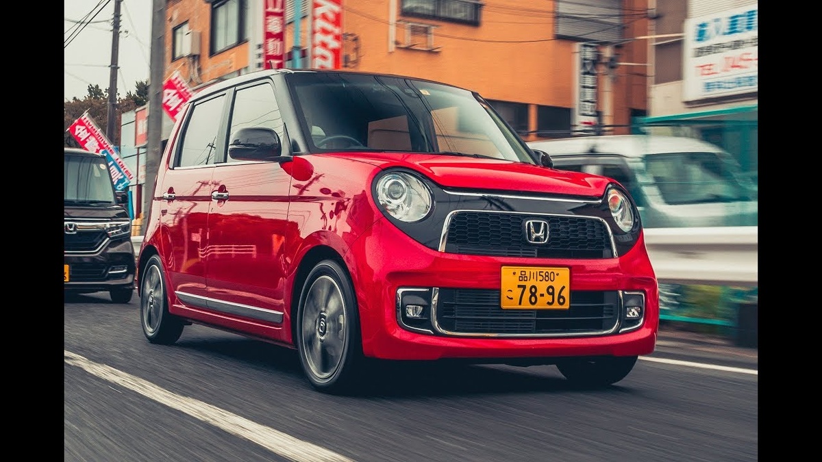 Кей-кары на улицах в Японии