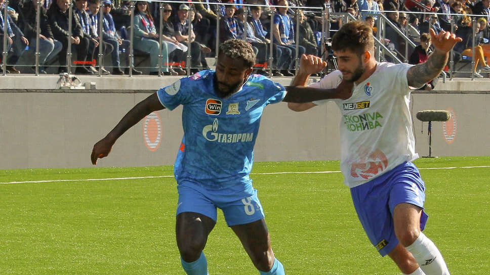 Воронежский эмоциональный срыв Вендела (№8) лишил «Зенит» ведущего полузащитника в ключевом матче чемпионата страны.📷Фото: Константин Франовский / Коммерсантъ