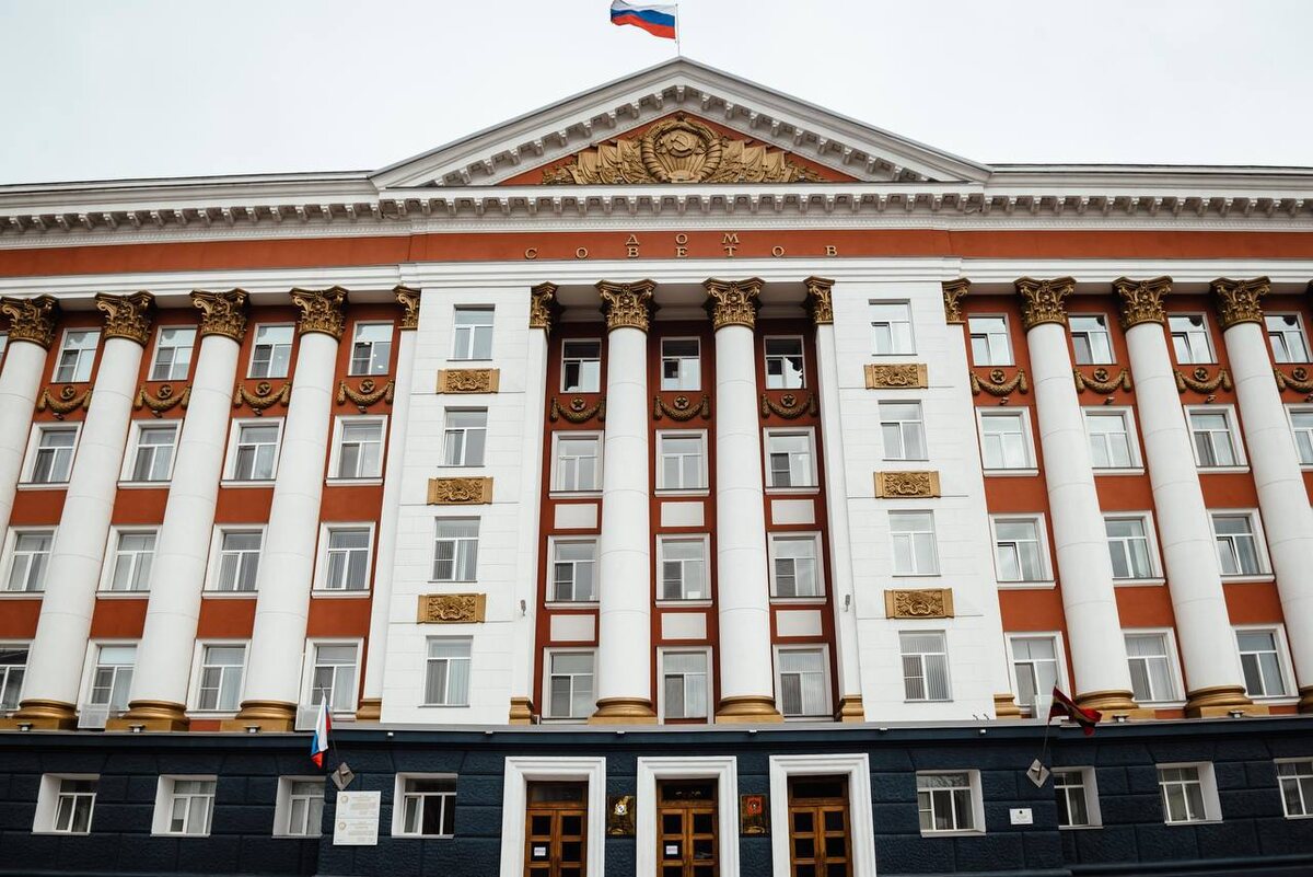    Врио главы Курской области провел личный прием граждан в общественной приемной губернатора