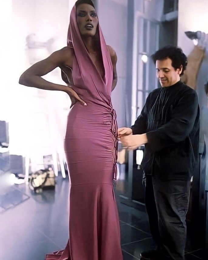 Azzedine Alaia and models