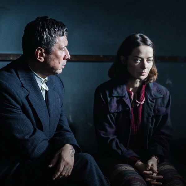     Марина Александрова, Андрей Мерзликин и Виктор Добронравов снимаются во втором сезоне «Художника»