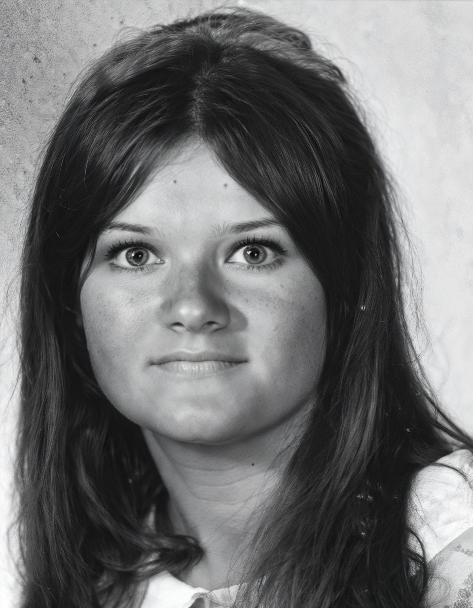 16-летняя Betty Lou Jensen