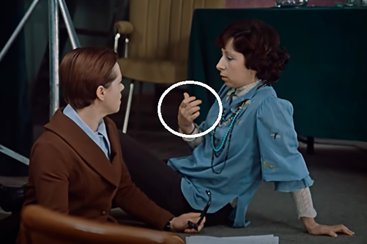 Киноконцерн «Мосфильм» / YouTube📷Кадр из фильма «Служебный роман»