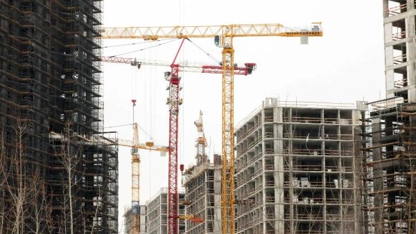 Строительство жилых домов жилого комплекса ПИК. Фото © ТАСС / Валерий Шарифулин