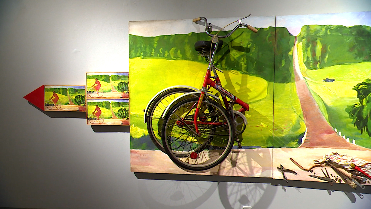 А этот арт-объект как будто рвется на волю/телеканал «Санкт-Петербург»