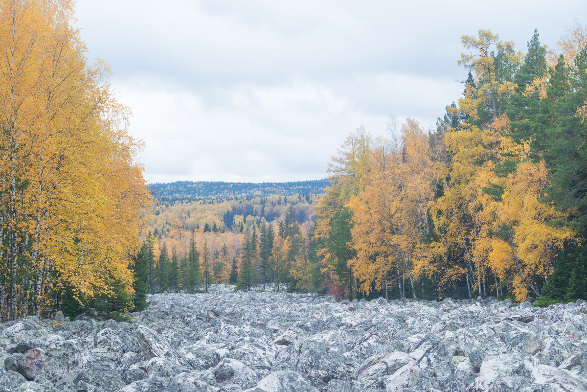 Каменная река