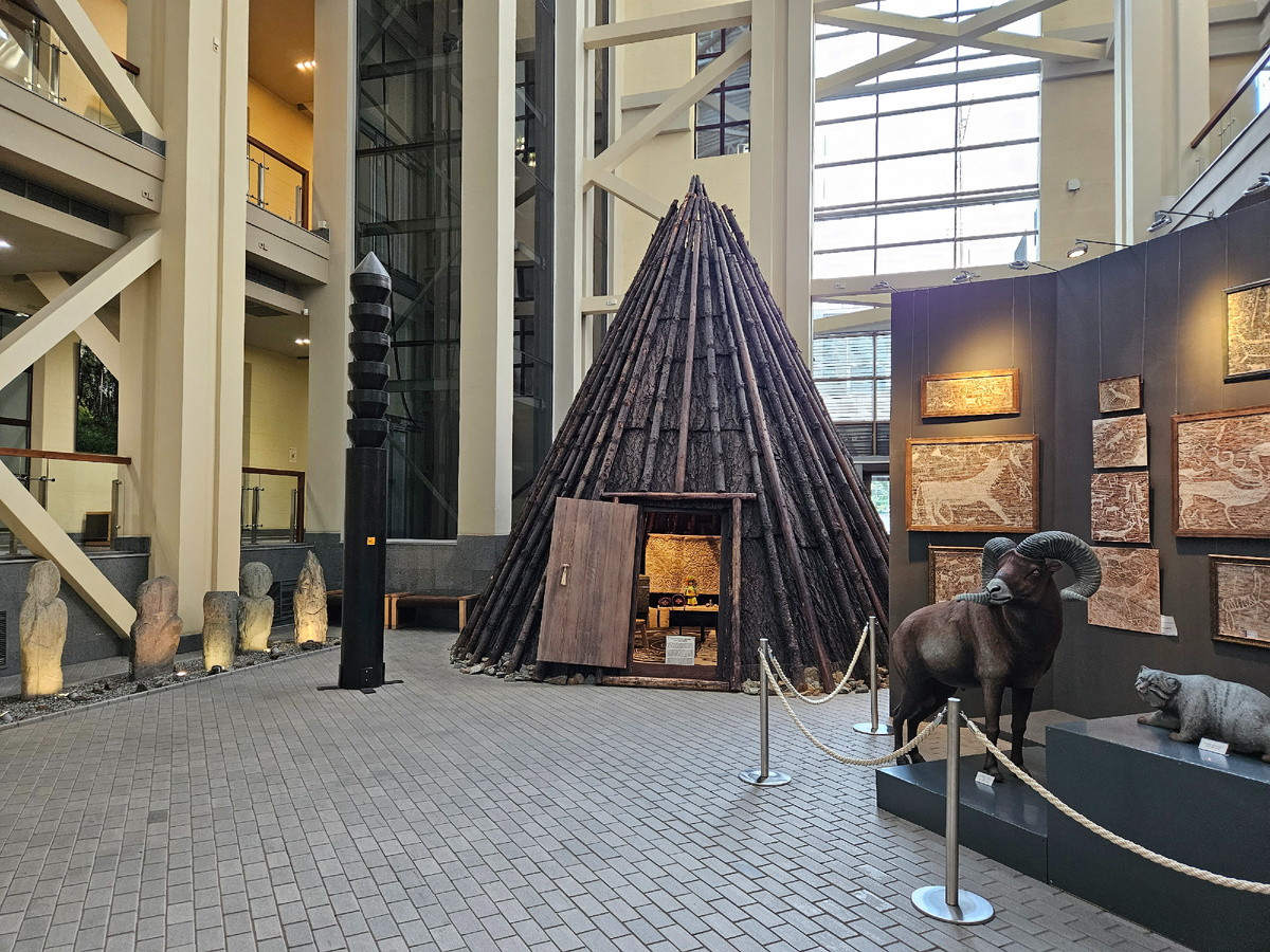 Национальный музей республики Алтай- обязателен к посещению гостям региона! 