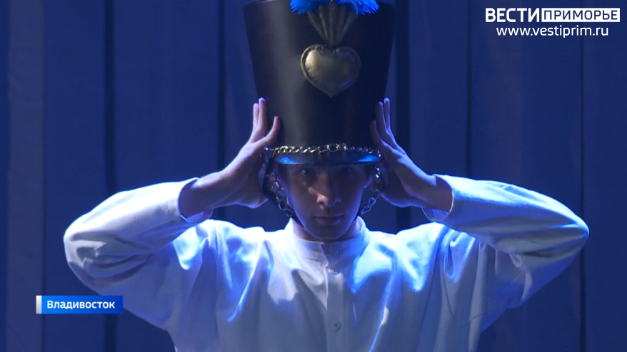 Приморский театр молодежи представляет премьеру — спектакль по сказке Андерсена "Стойкий оловянный солдатик"