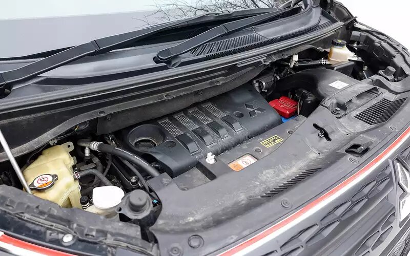    Турбодизель 4N14 особенно чувствителен к качеству топлива из-за пьезофорсунок.