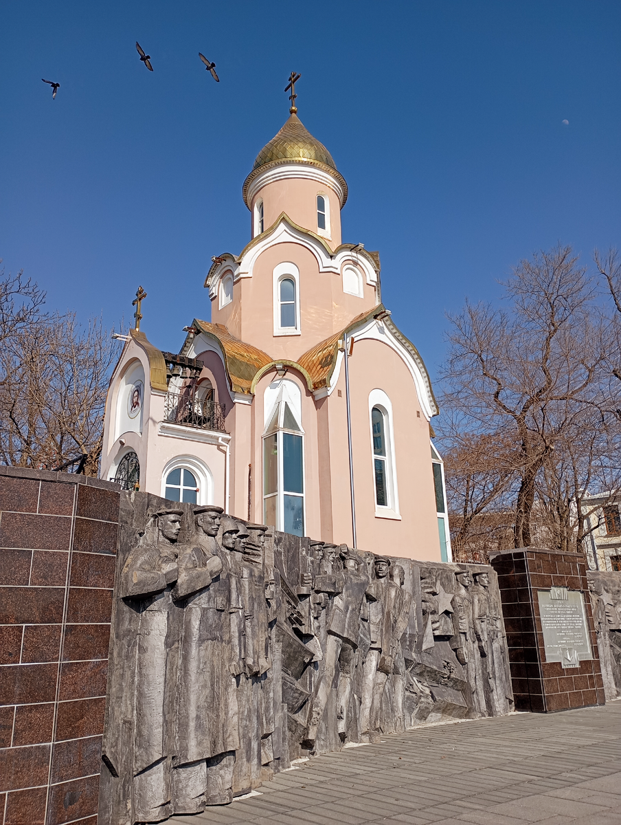 Вид со стороны моря. Фото автора.