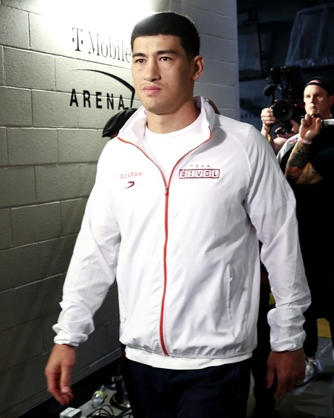 Дмитрий Бивол перед боем с Канело Альваресом