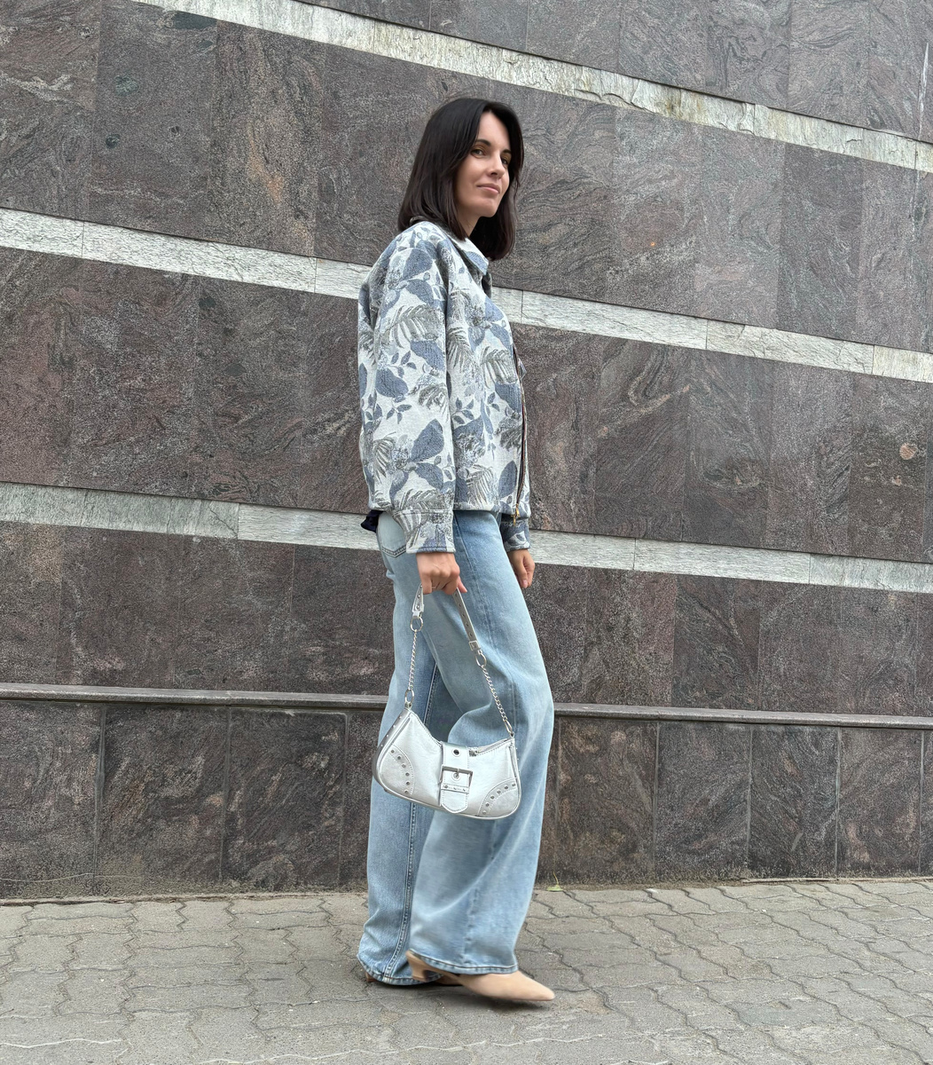 Автор Владлена. Иссследую современную моду, изучаю психолгию потребления.