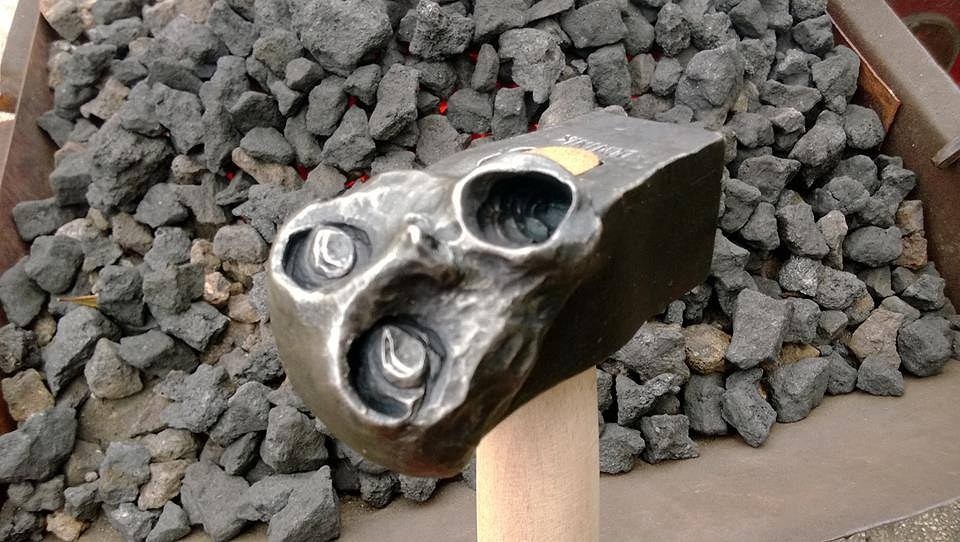 Картинка из интернета, иллюстрирующая реакцию на некоторые упомянутые вещи