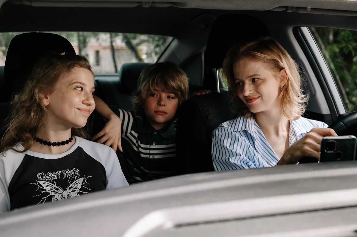 Кадр из сериала "Между нами химия" (2025, реж. К.Чувикова)