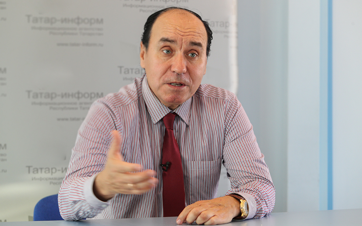 Рамиль Гарифуллин: «Зависимость – это такое отношение к ценности, без которой у человека возникает приступ. Повышенная раздражительность, тревожность, падение интереса ко всему». Фото: © «Татар-информ»