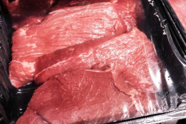    Как правильно выбрать свежее мясо: советы, которые помогут даже с упакованными продуктами