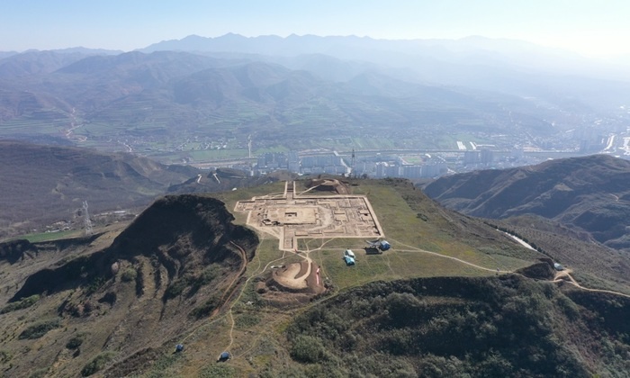    Шесть с плюсом