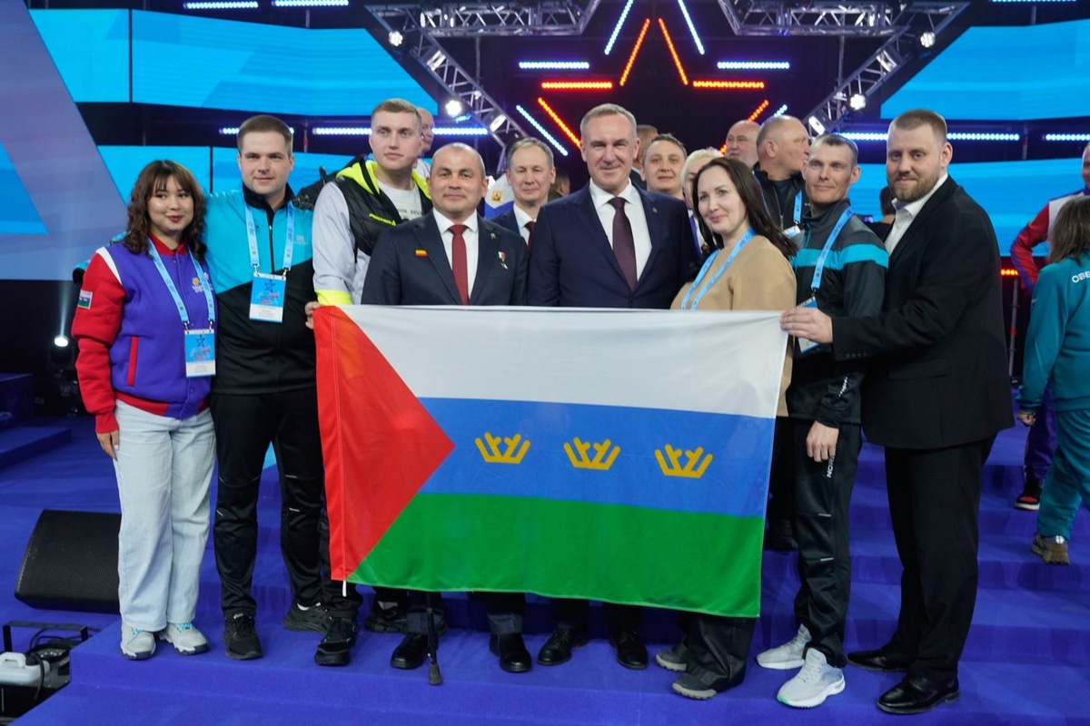    Руслан Кухарук напомнил о лидерских позициях Югры в сфере поддержки участников СВО и их семей