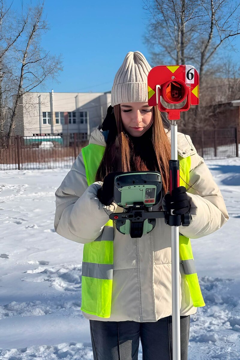 Испытания  будущим профессионалам приходилось выдерживать и в полевых условиях.  Фото предоставлены Канским политехническим  колледжем.