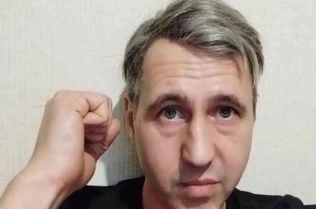    Игорь Растеряев не теряет связи с малой родиной. Фото: кадр из видео. 