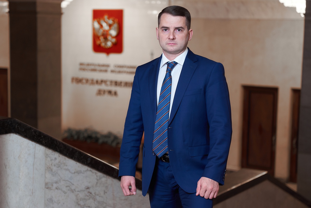 Ярослав Нилов Источник https://hub.ldpr.ru/media/images/a04a5cf83fad5dbd4f42010a2021589ad3b74d2b455f2f8b7bce484dda545fa4.jpg