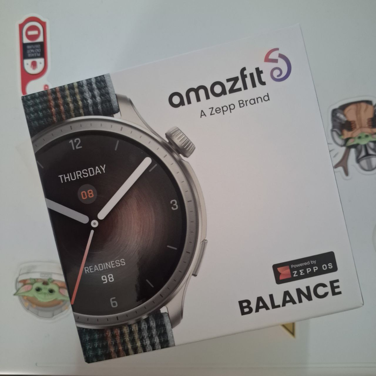 Вот эти, уже ношу, конечно, но обзор делать мне лень, коротко: они могут всё за умеренные деньги))) Красивый браслетик выбираю на одном китайском сайте😏