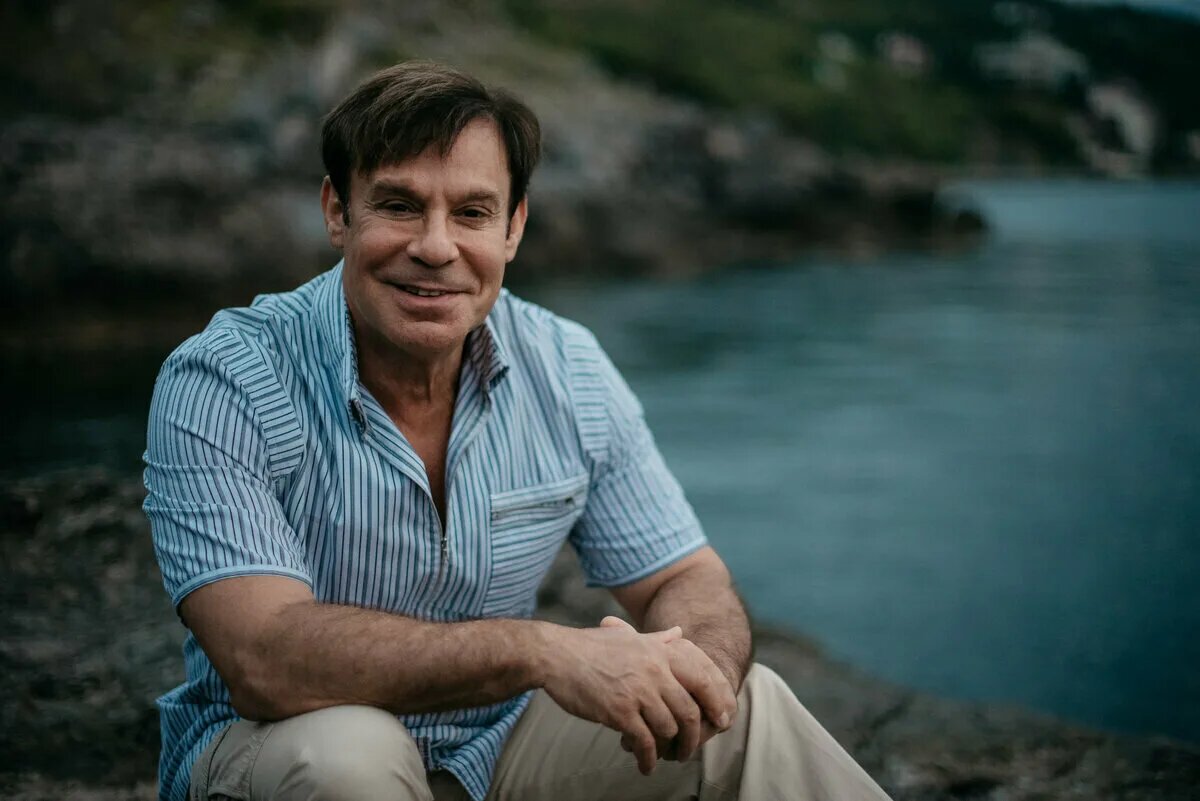 Ефим Шифрин. Свободные интернет-источники