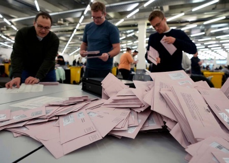    Конституционный суд ФРГ поставил точку. Уйдет ли Сара Вагенкнехт из большой политики после фиаско на выборах?