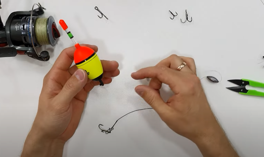 Поплавок для ловли щуки на живца