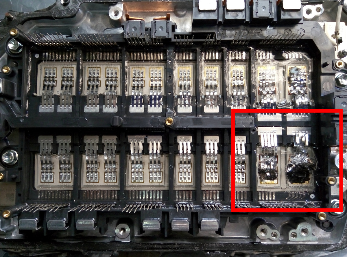 Сгоревший силовой транзисторный модуль
