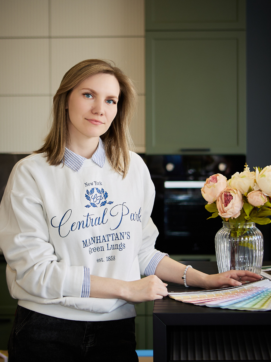 Всем привет, я Ольга - дизайнер компании Лавелла мебель