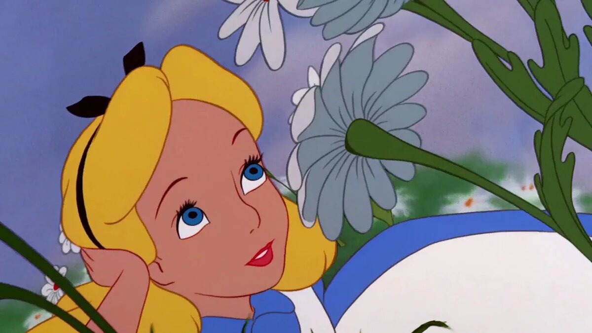 Алиса в Стране чудес (1951) 
