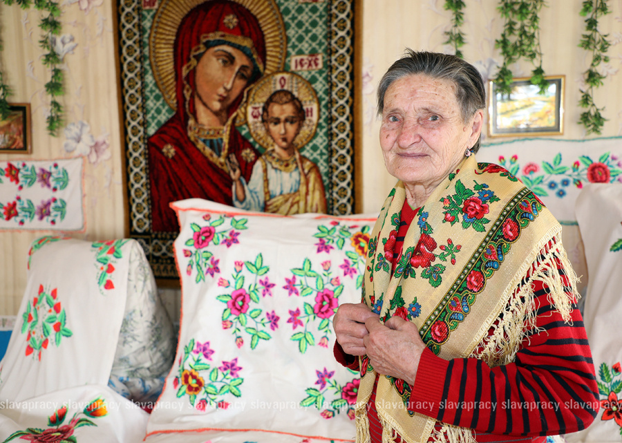     Искусная мастерица и активистка: рассказываем о старейшине деревни Гулевичи