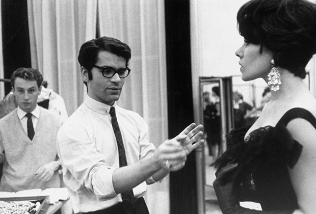 Лагерфельд на примерке, 1964 год