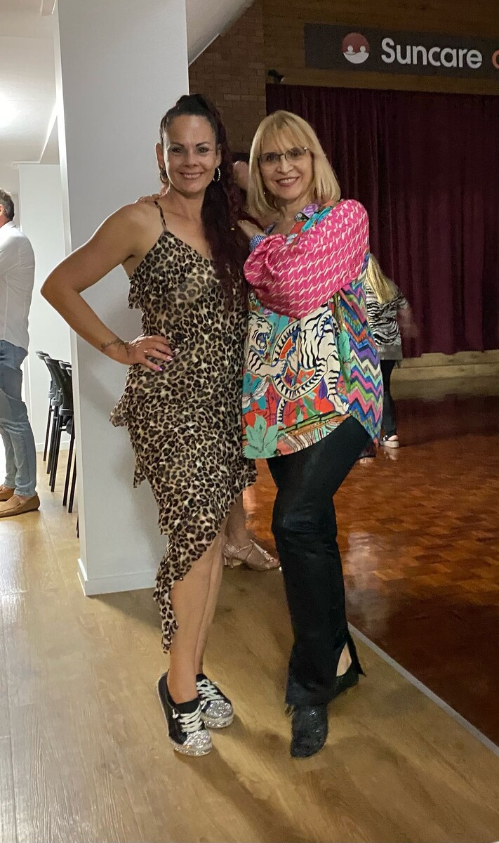 подружки Марины по латиноамериканским танцам, Австралия 2025