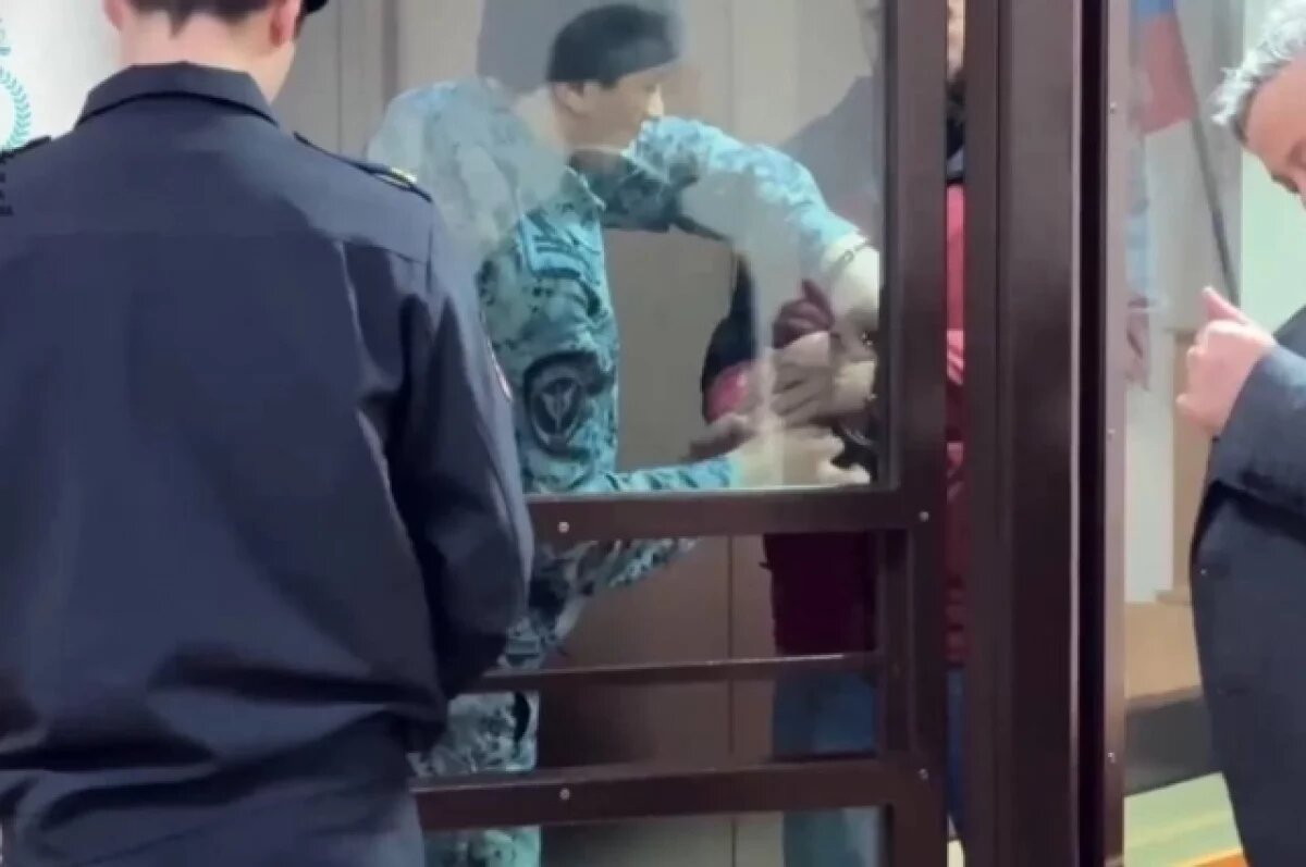    Заместителя директора горсервиса Дербента взяли под стражу в суде