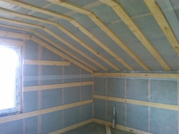 Пароизоляция: зачем она нужна, как выбрать и правильно уложить