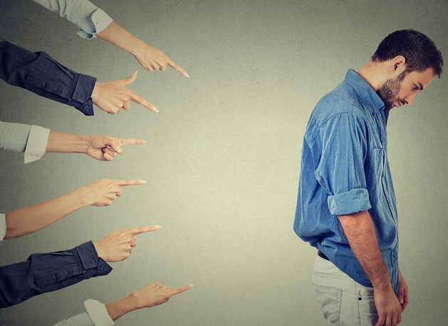 Чувство вины – главный инструмент брокеров-мошенников