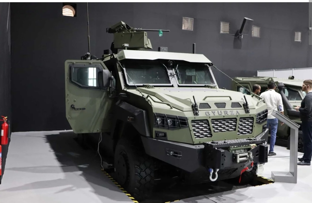 Башня «Гюрзы-02»  оснащена оптико-электронным наведением, автоматической системой управления огнем, автоматом сопровождения целей, лазерным дальномером и системой визуализации для ведения боевых действий днем ​​и ночью. (Источник изображения: Army Recognition)