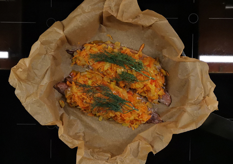 Этот рецепт из скумбрии у меня самый ходовой, проще и вкуснее рыбы не знаю. И главное никих брызг, запаха и чистая сковорода