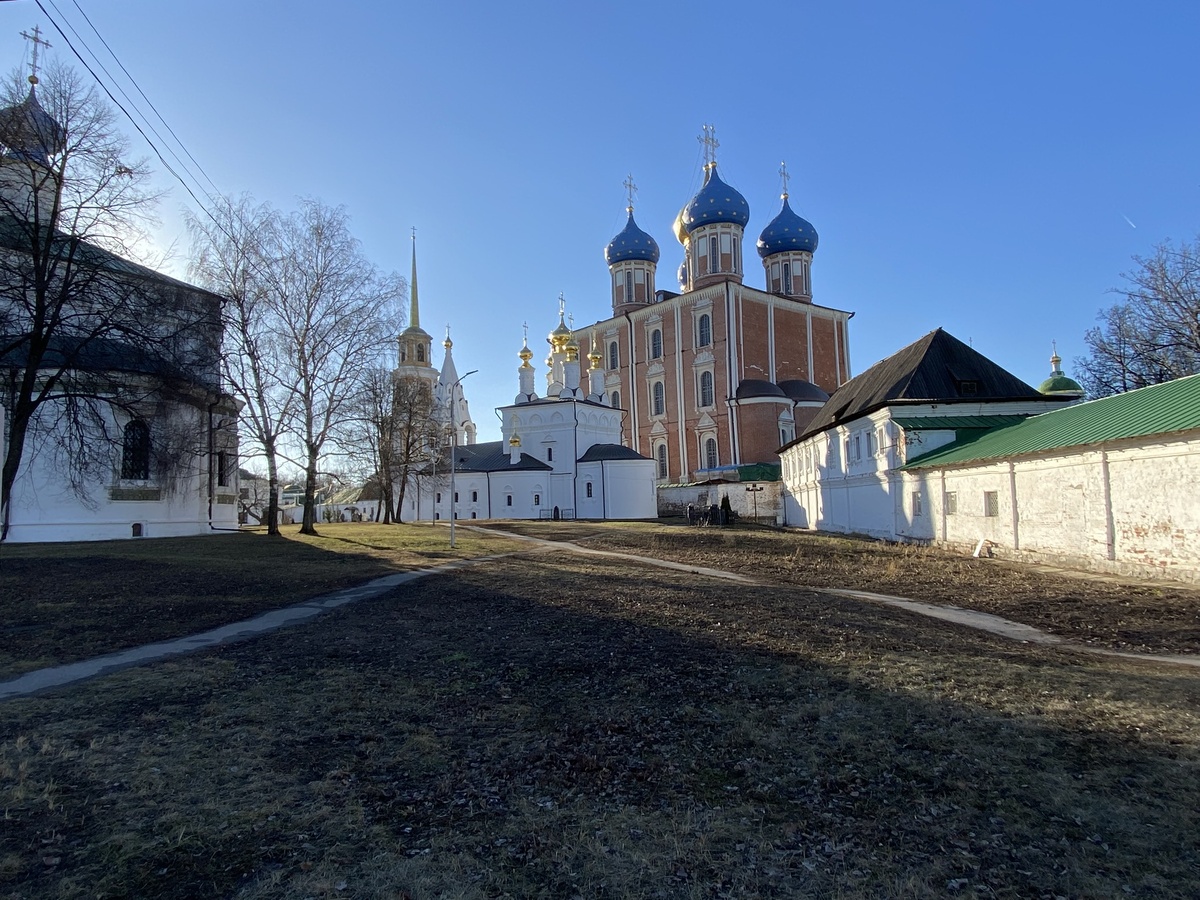 Успенский и Архангельский соборы в Рязанском кремле
