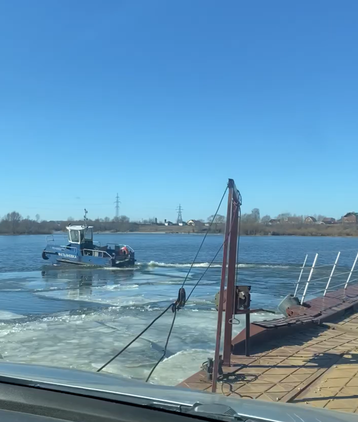 Катер называется "Фатьянов"