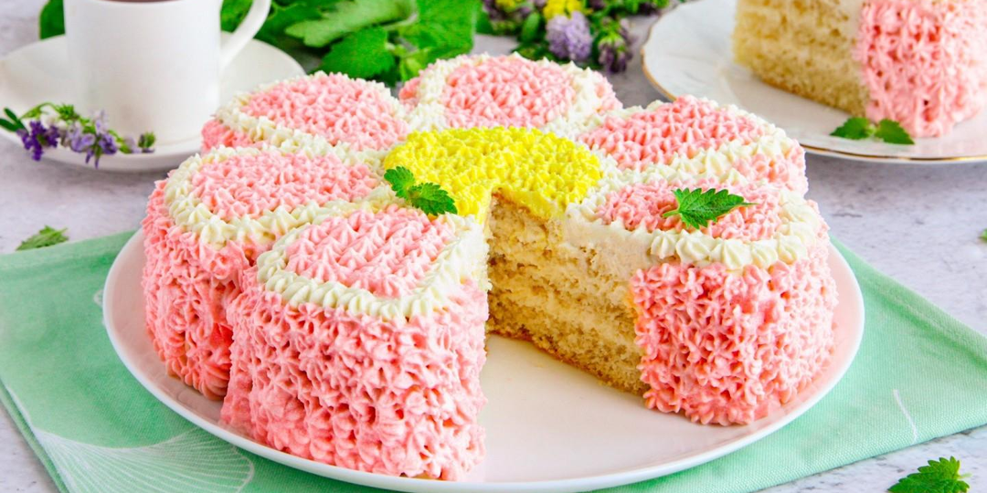 Торт «Цветок» – нежный и красивый десерт для праздника