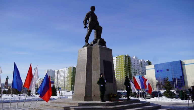    Оренбург почтит память Героя России Александра Прохоренко Марина Шарт