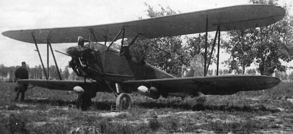 Полевая переделка У-2 с бомбами ФАБ-50 и кассетами АБПК-100