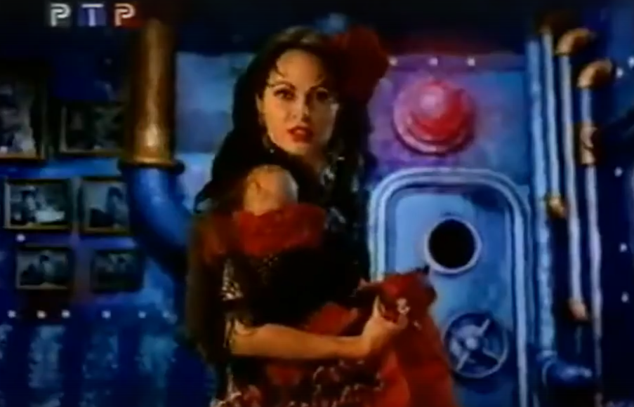    Марина Хлебникова. Фото: стоп-кадр из клипа на песню «Чашка кофию»